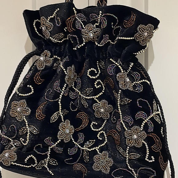 Exquisite Vintage Beaded Bag - Picture 6 of 11